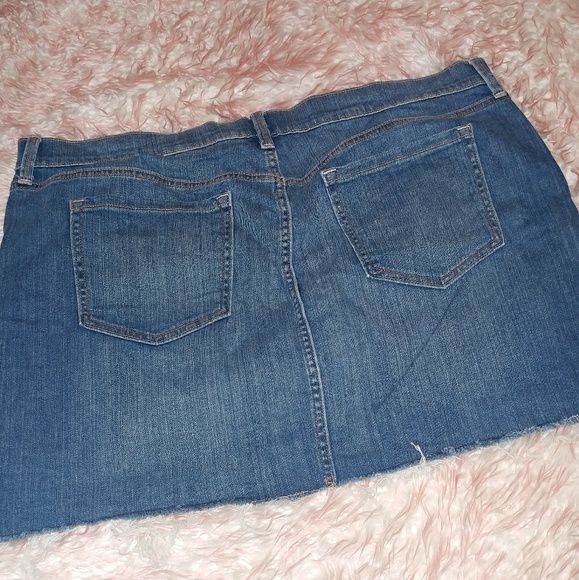 Sz 18 old navy denim skirt - Picture 3 of 4